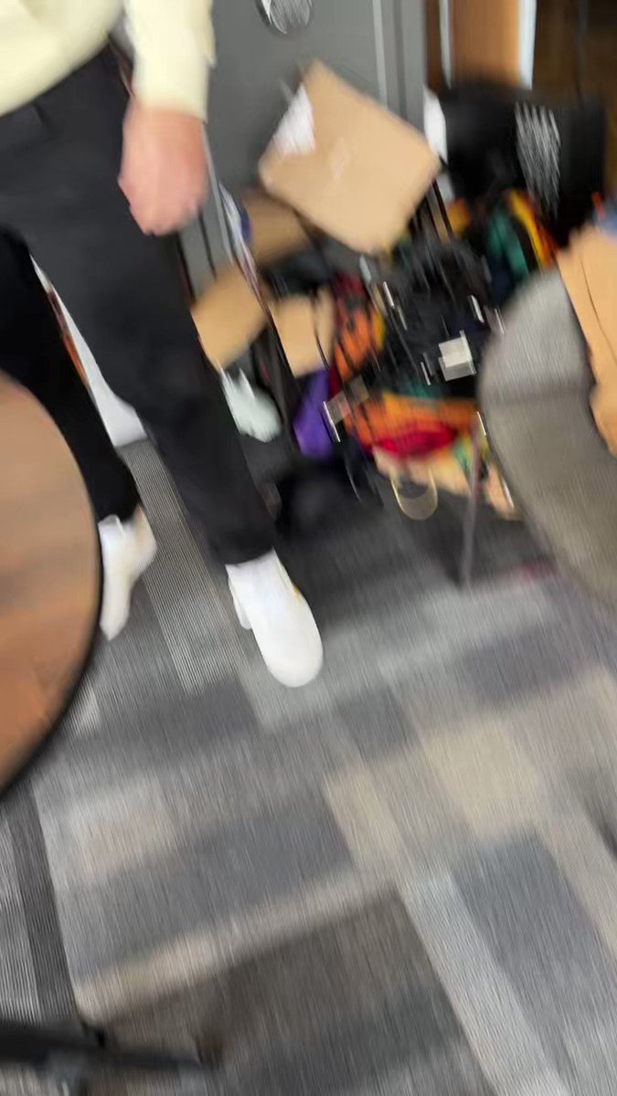 nikita upadhyay feet 2