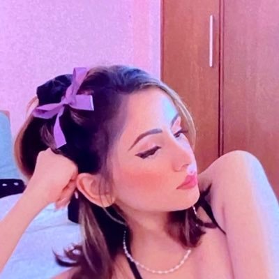 nikita upadhyay feet 4