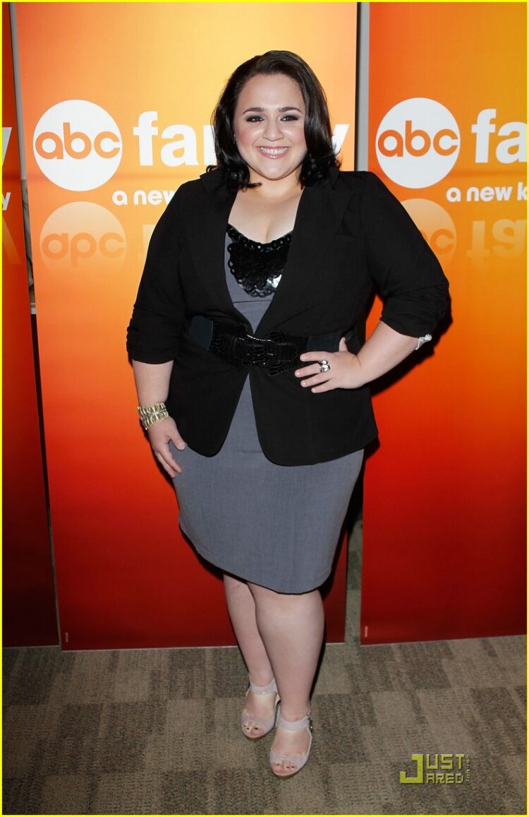 nikki blonsky feet 5