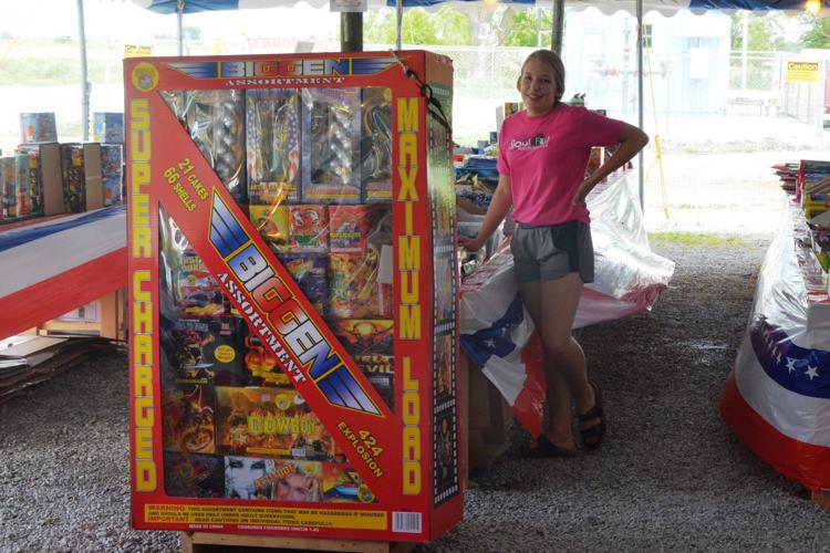 nikki cortland feet 3