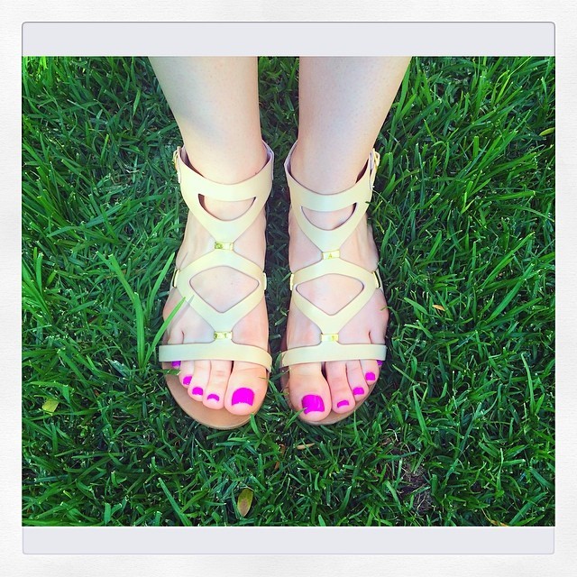 nikki phillippi feet 3