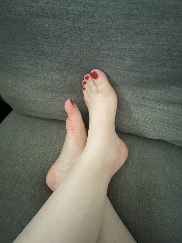 nikki ryan feet 1 scaled