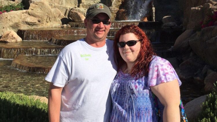 nikki west scott feet 2