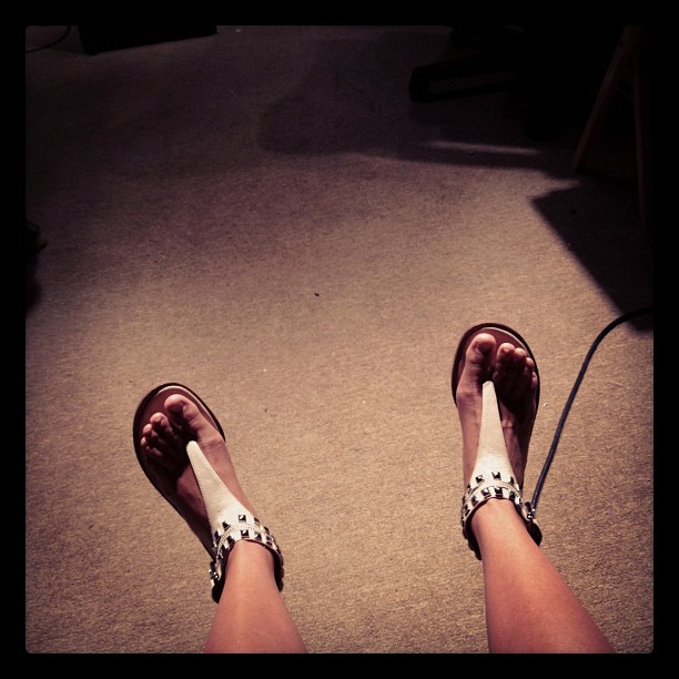 nikki yanofsky feet 2