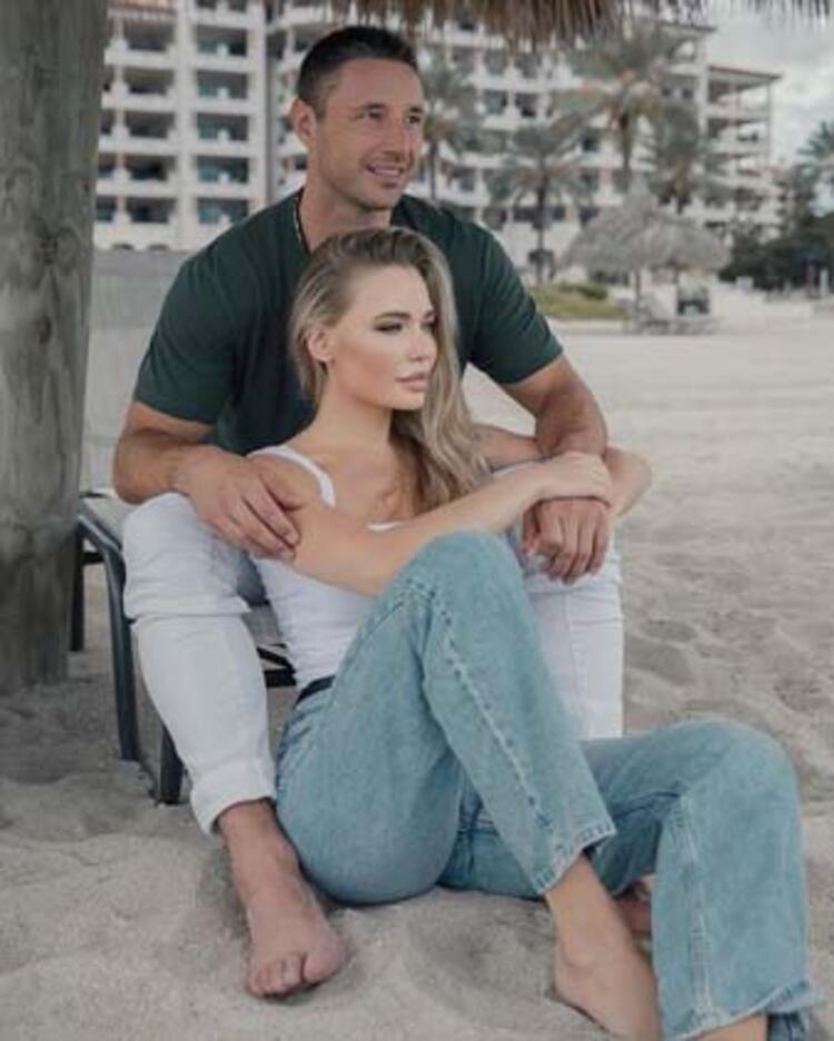 nikol kovalchuk feet