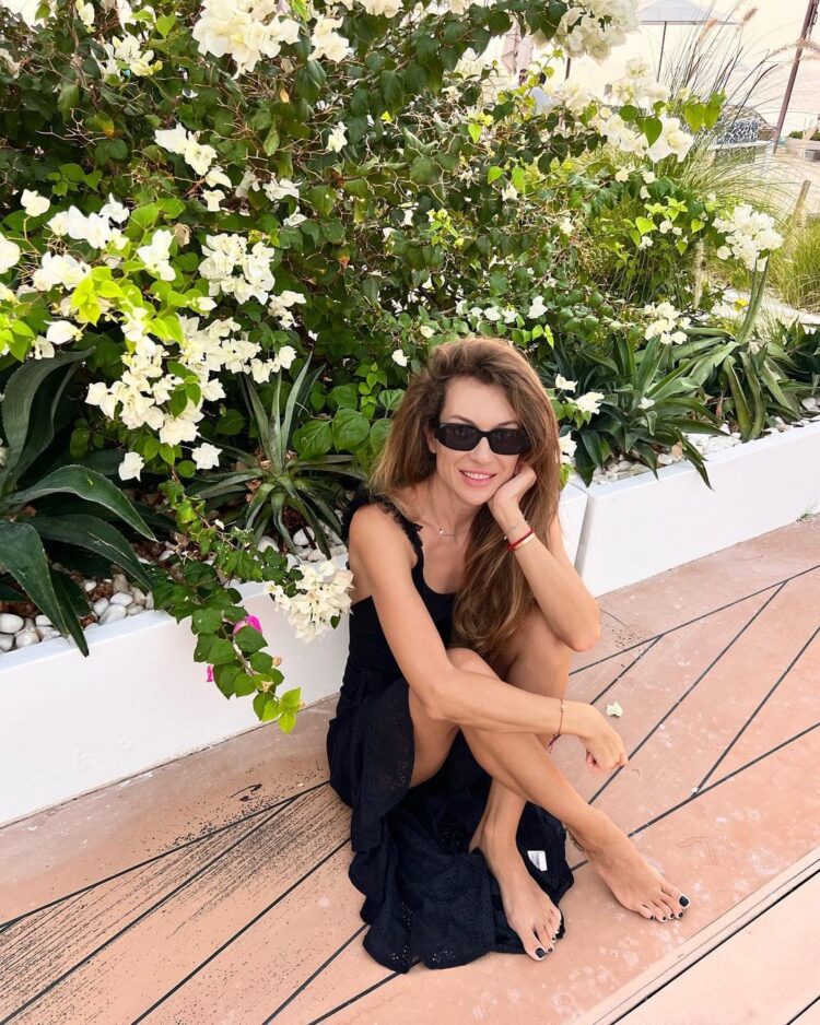 nikol stankulova feet