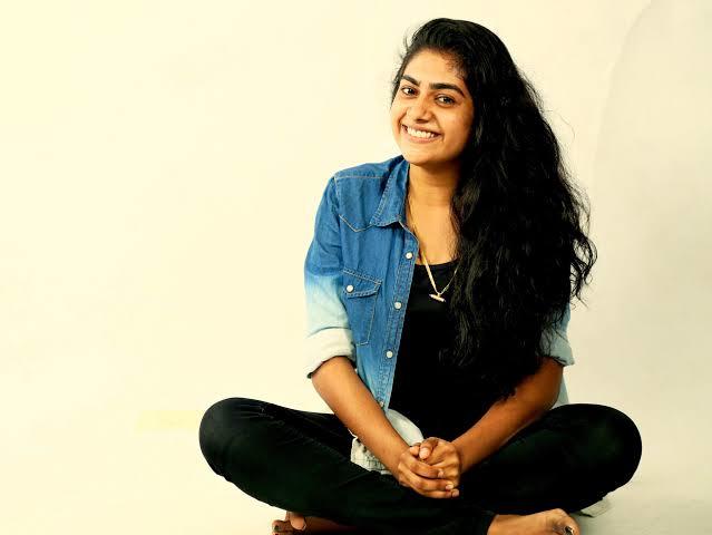 nimisha sajayan feet 2