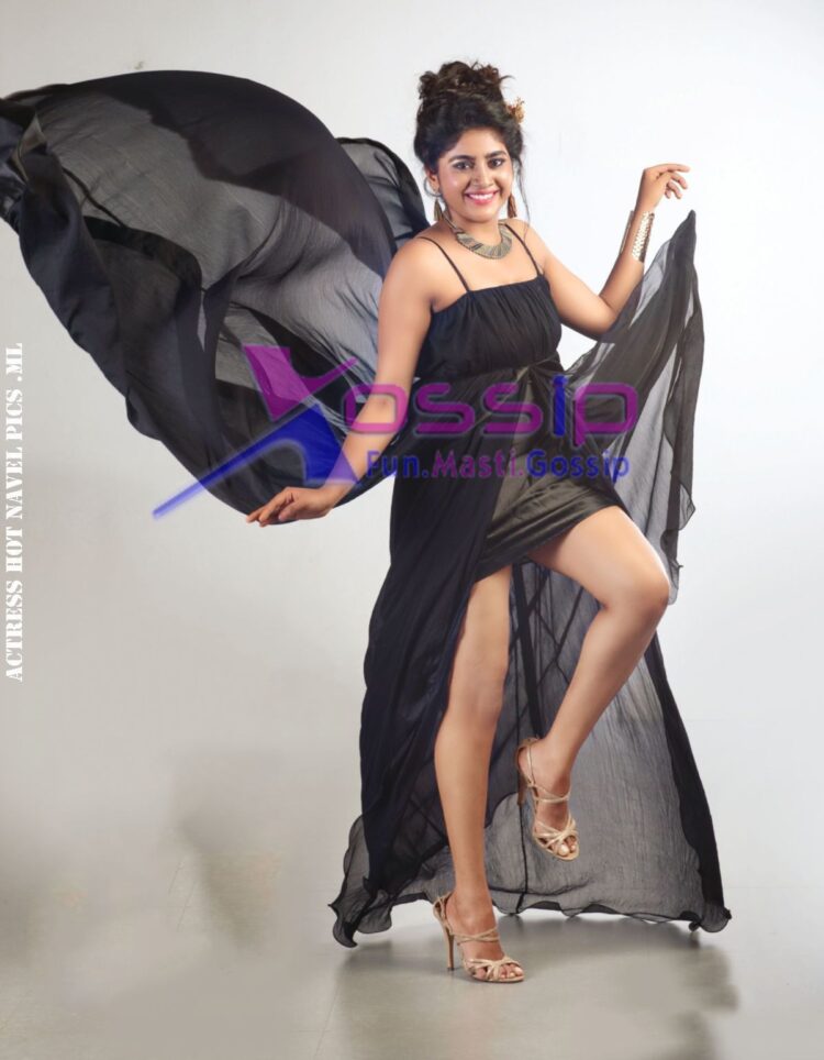 nimisha sajayan feet 3