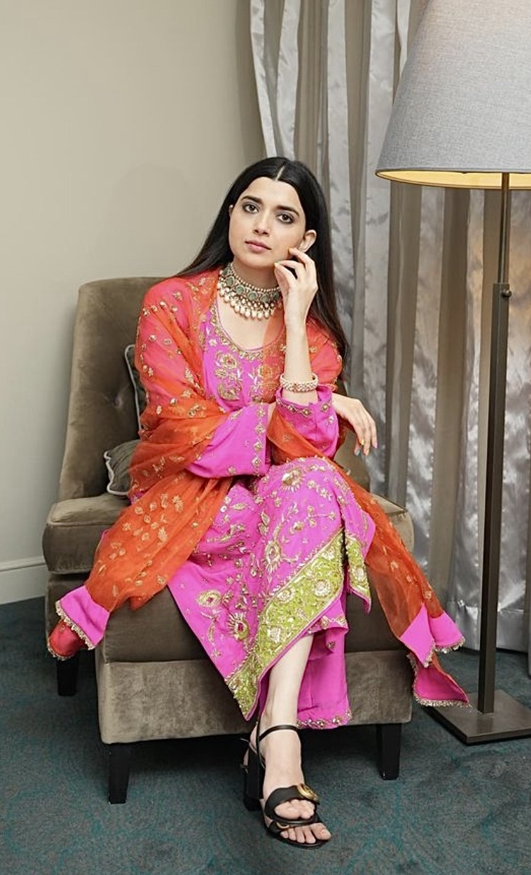 nimrat khaira feet 1