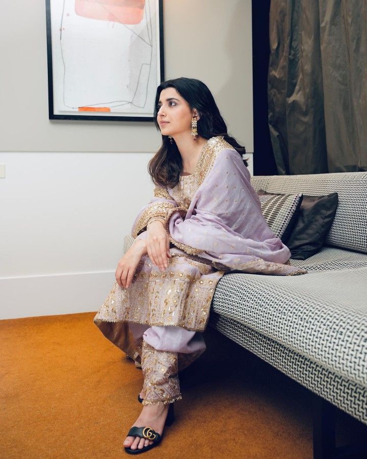 nimrat khaira feet 3