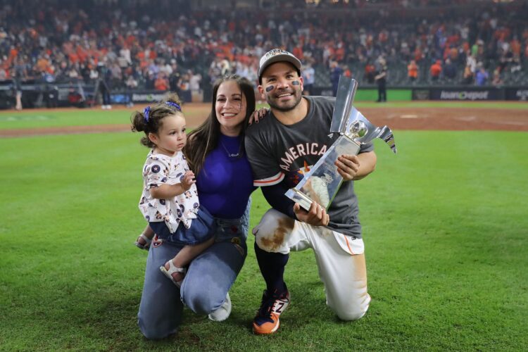 nina altuve feet
