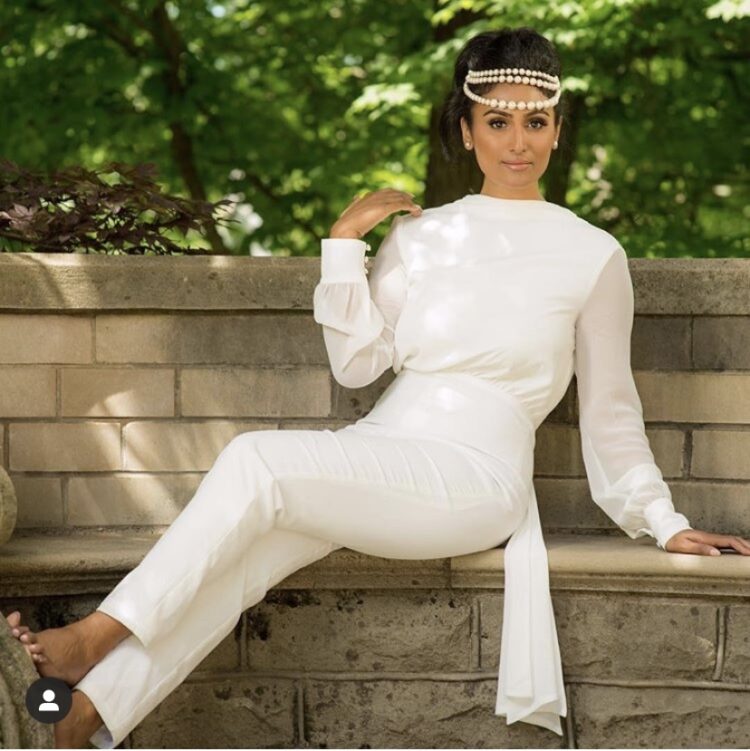 nina davuluri feet 1