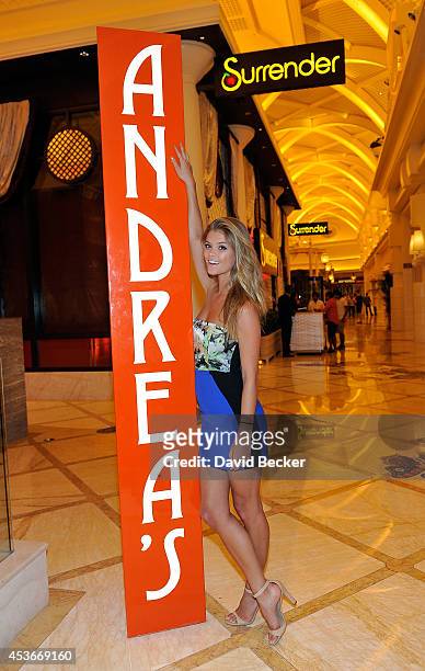nina las vegas feet 6