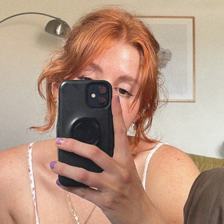 nina montagne feet 2