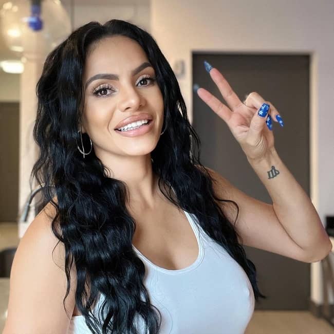 nina santiago feet 6