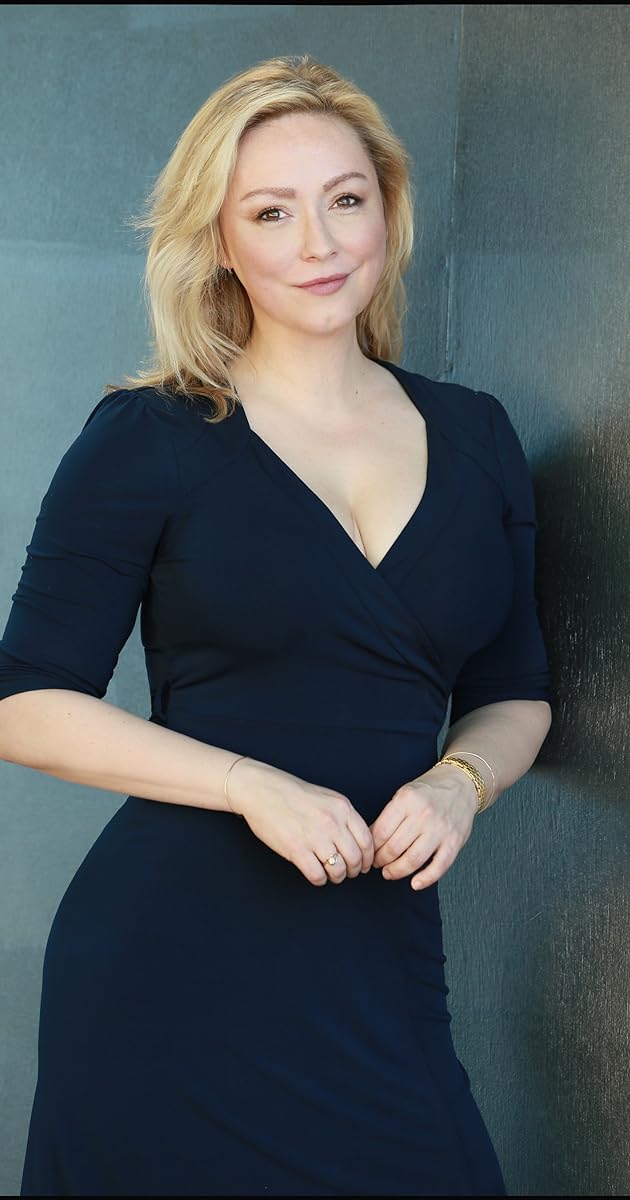 nina siemaszko feet 1