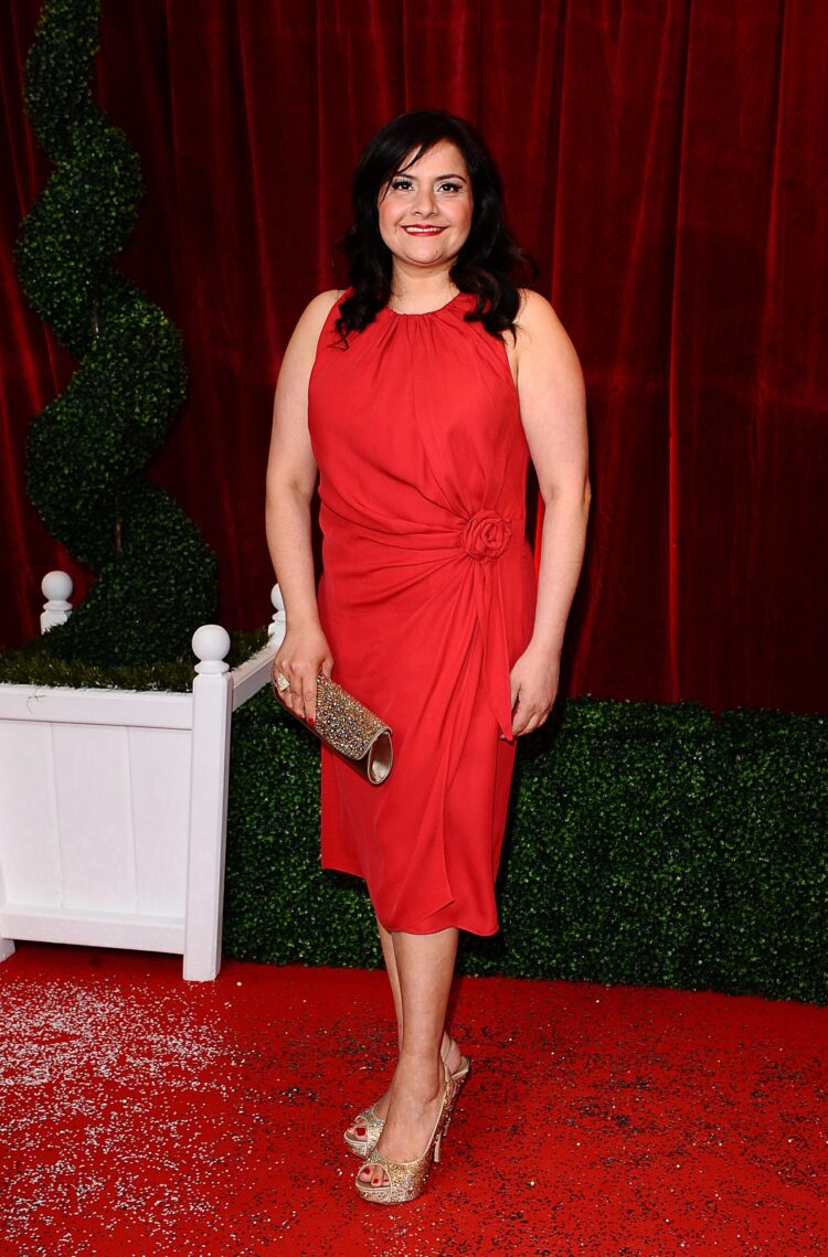 nina wadia feet scaled