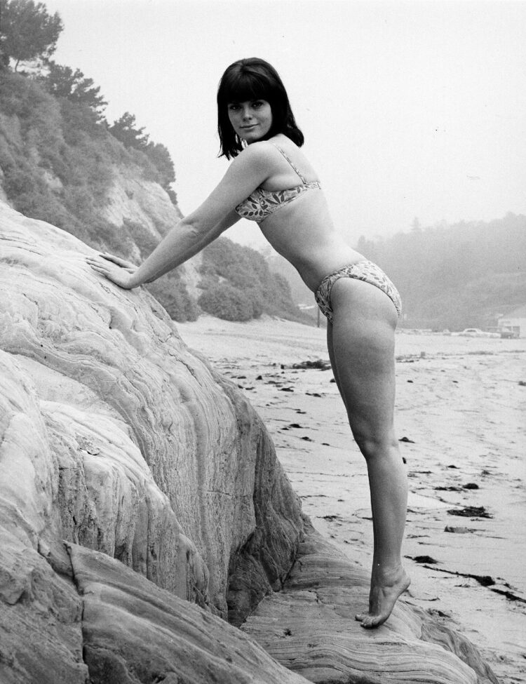 nina wayne feet 5