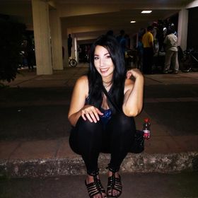 ninoshka torres feet