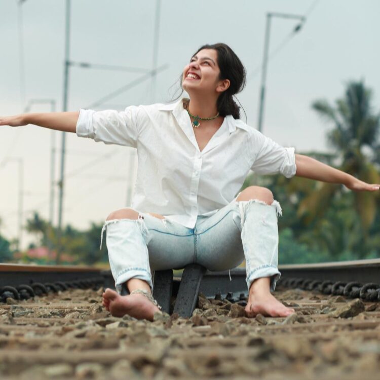 niranjana anoop feet 1