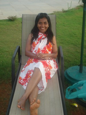 nisha vora feet