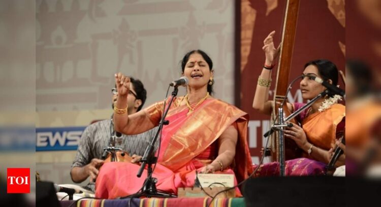 nithyasree mahadevan feet 4