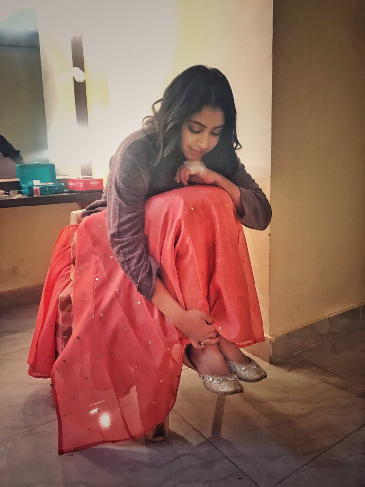 niti taylor feet 5
