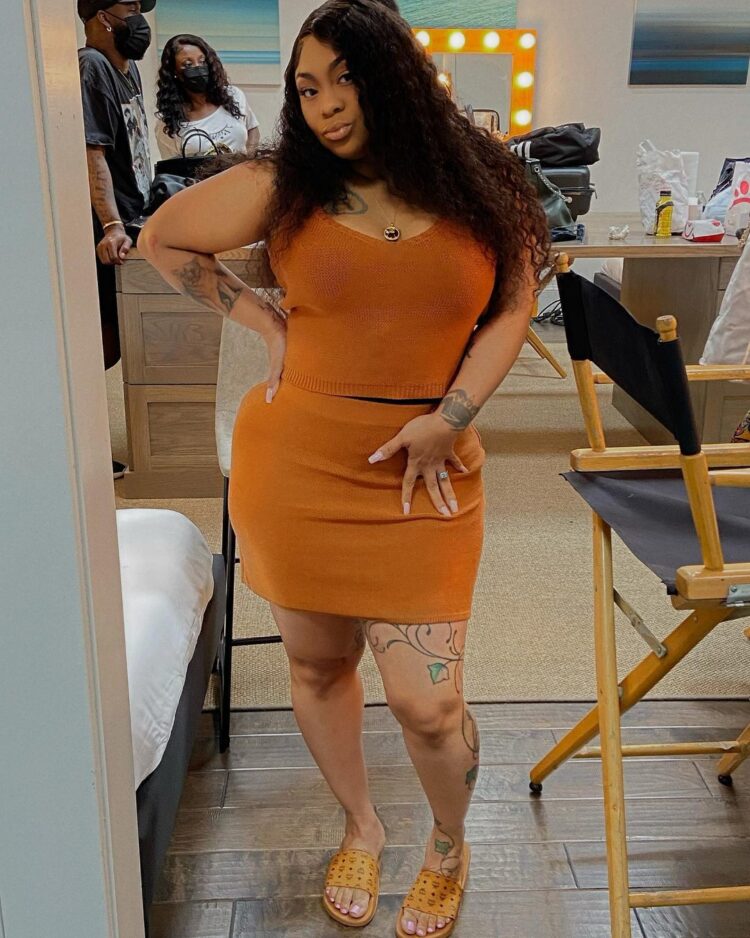 nivea cavalcante feet 3