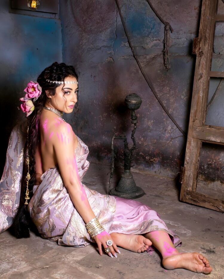 niyati fatnani feet 4