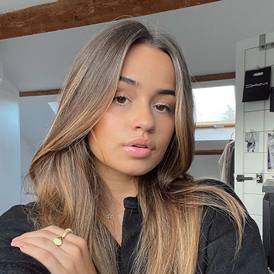 noa arrachart feet 2