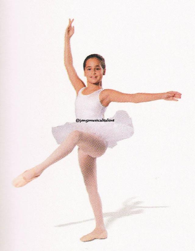 noa arrachart feet 3