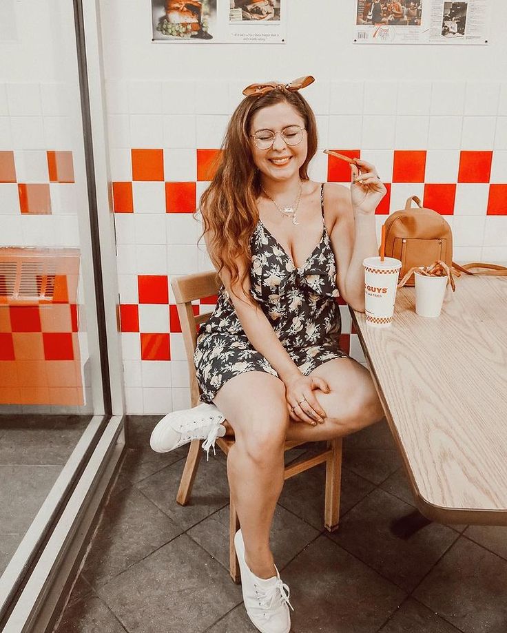 noelle downing feet 3