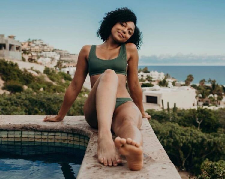 noelle renee bercy feet