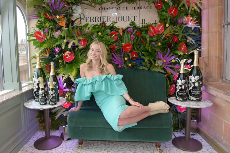 noelle reno feet 2 scaled