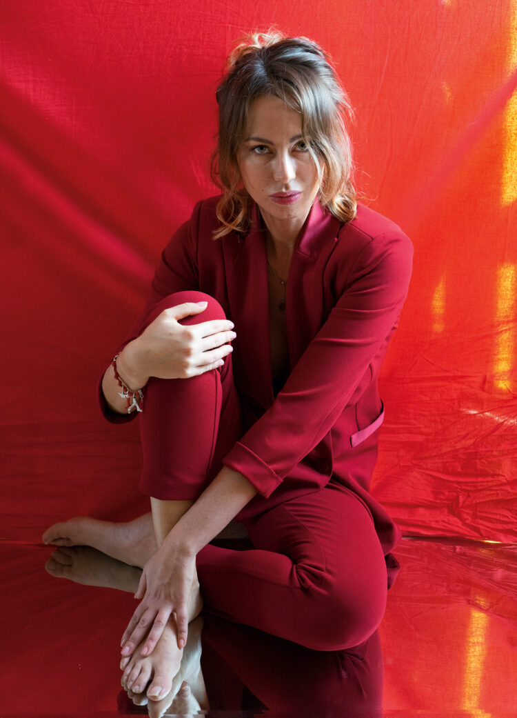 noemi problemi feet 4