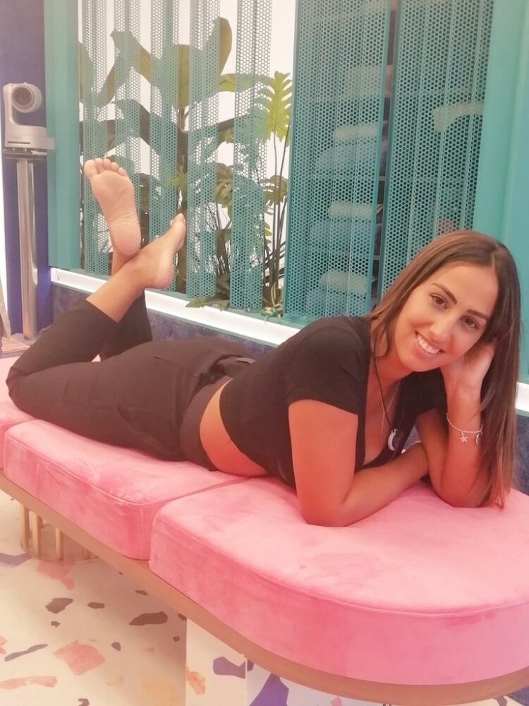 noemi salazar feet 2