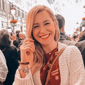 nohewi carameluchi feet 3