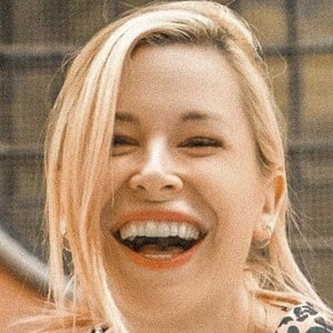 nohewi carameluchi feet 6