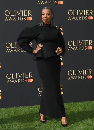 noma dumezweni feet 2