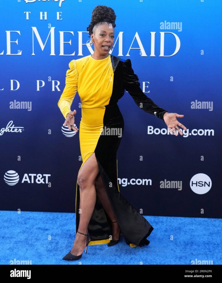 noma dumezweni feet 5