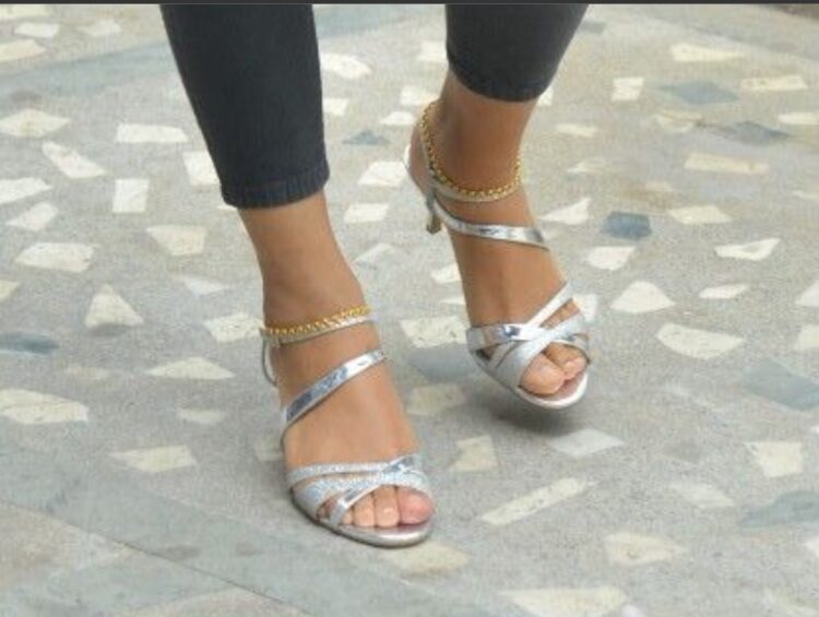 noorin shereef feet 4