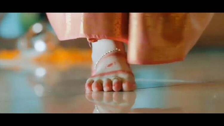 noorin shereef feet 6