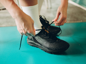 nootsara tomkom feet 6