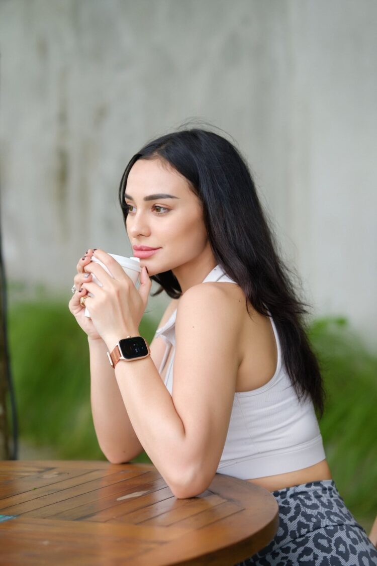 nora alexandra philip feet 5