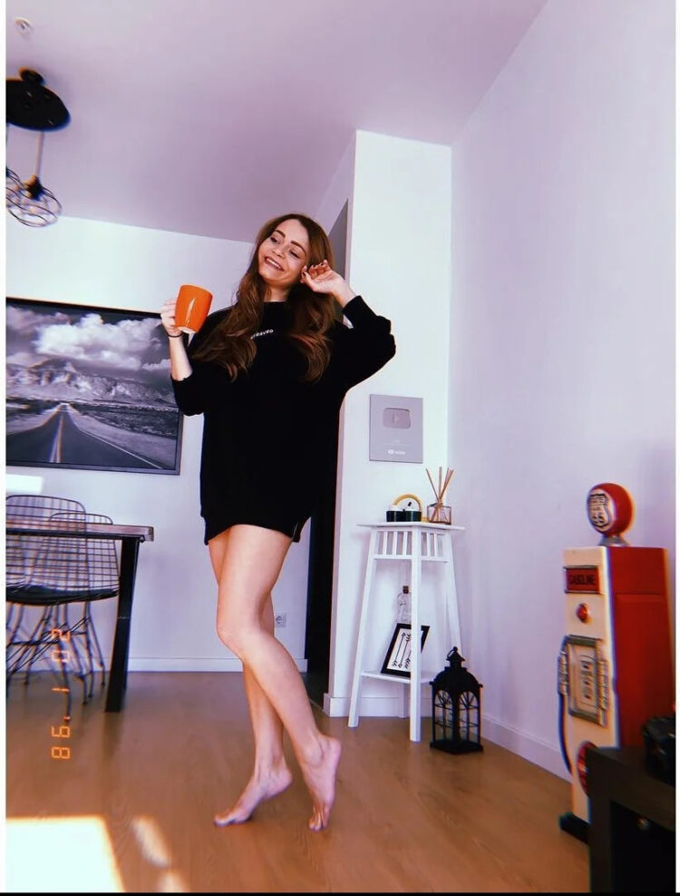nora tokhosepyan feet 1