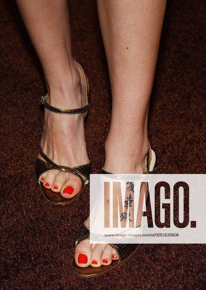 nora zehetner feet 6