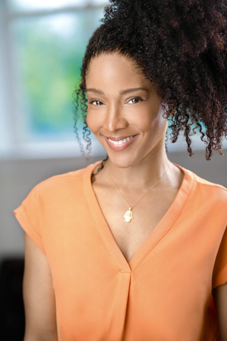 noree victoria feet 6 scaled