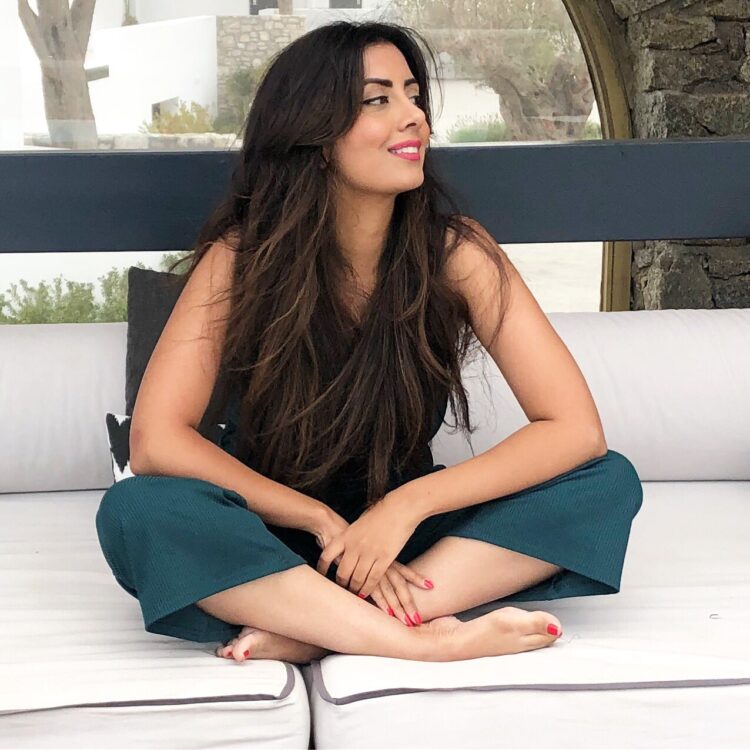 noreen khan feet 5