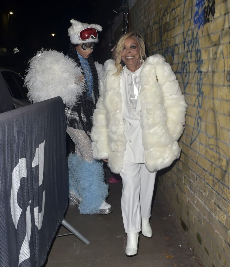 norma thirlwall feet 1