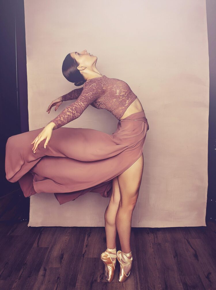 noun mua feet 1 scaled